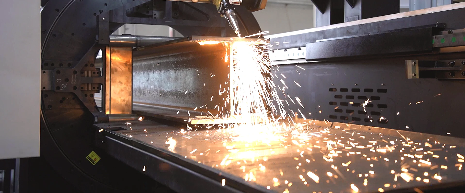 레이저 파이프 절단기 응용 분야.webp